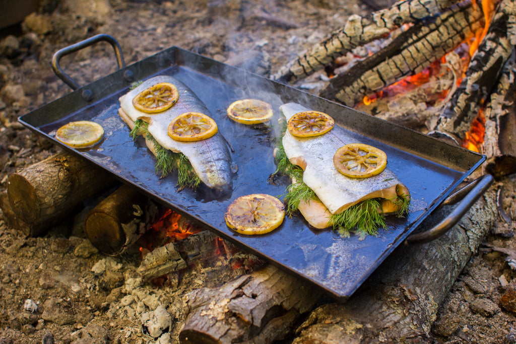 Lodge Seasoned Carbon Steel Griddle 18x10"