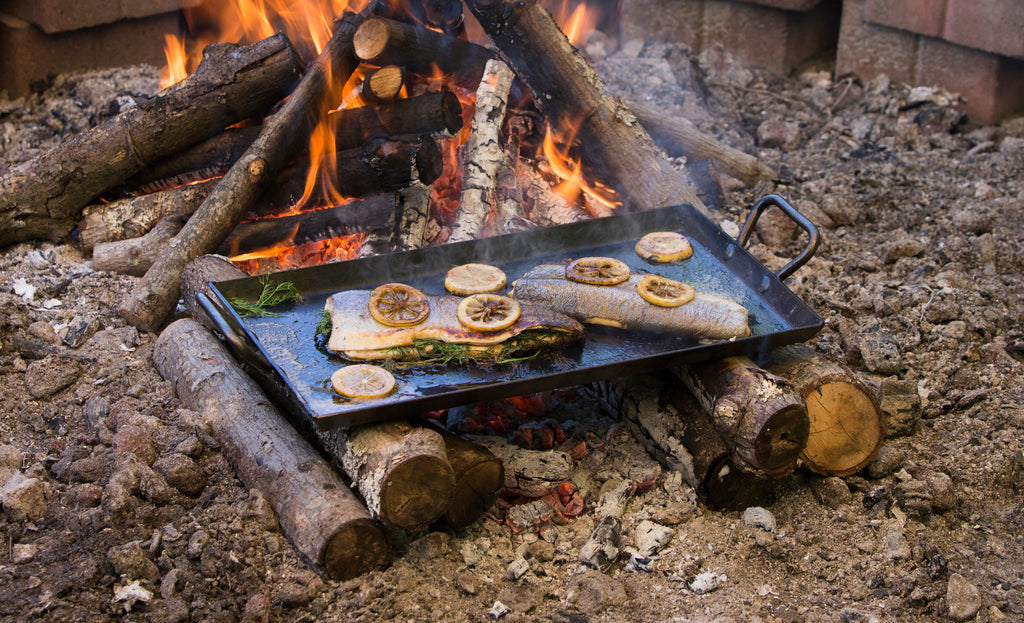 Lodge Seasoned Carbon Steel Griddle 18x10"